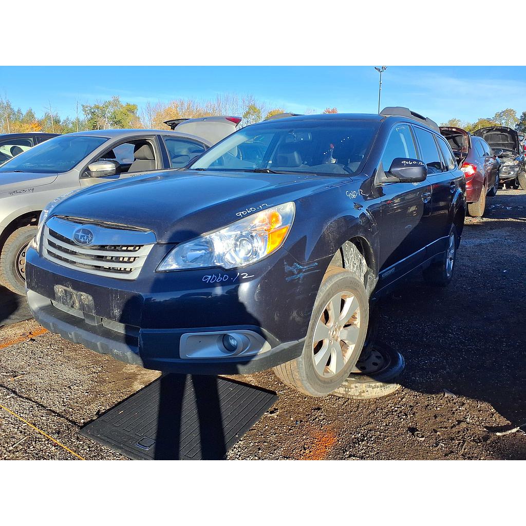 SUBARU OUTBACK 2012