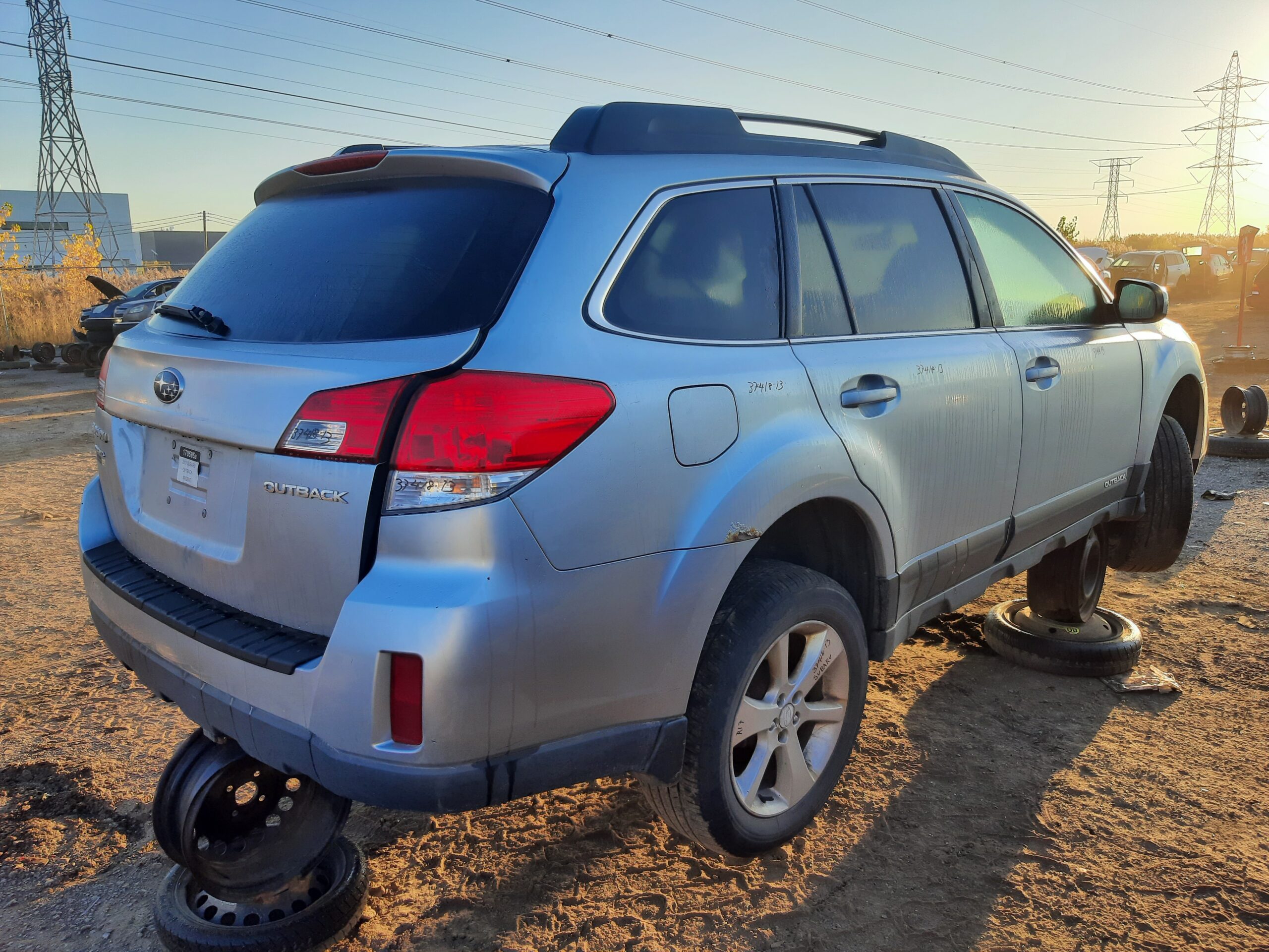 SUBARU OUTBACK 2013