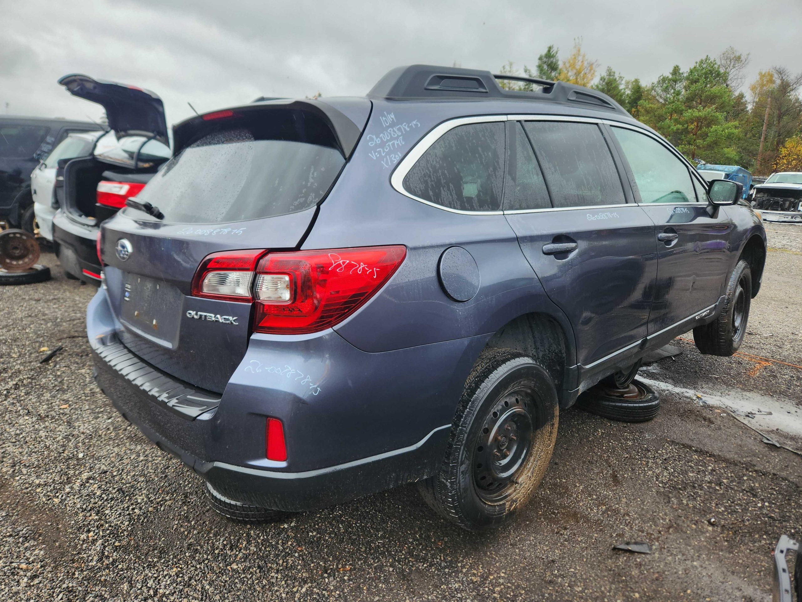 SUBARU OUTBACK 2015