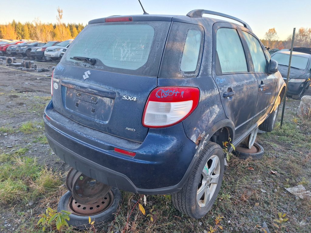 SUZUKI SX4 2011