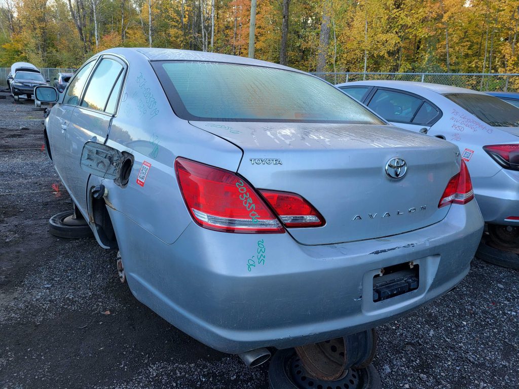 TOYOTA AVALON 2006