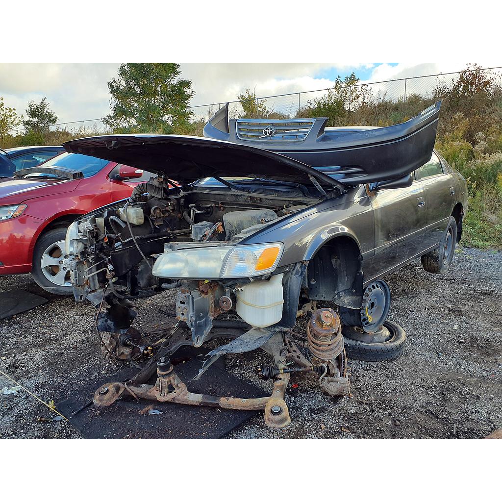 TOYOTA CAMRY 2001