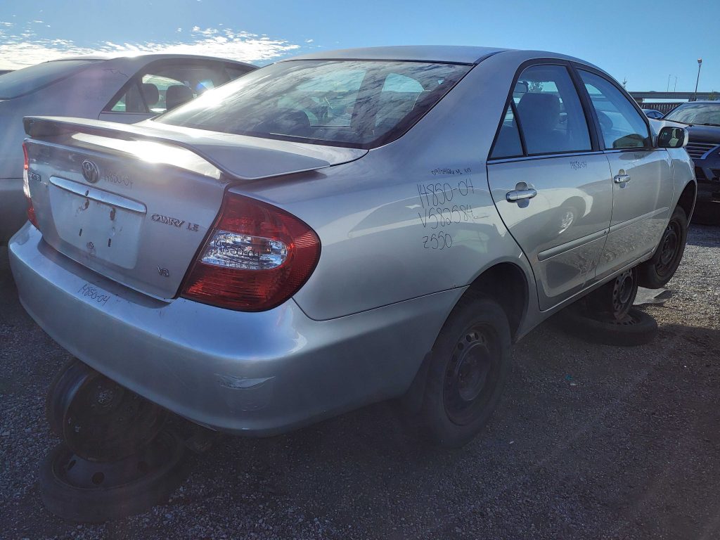TOYOTA CAMRY 2004