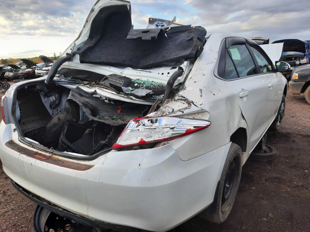 TOYOTA CAMRY 2015