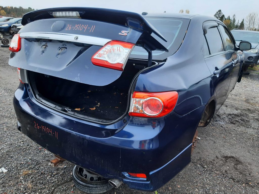 TOYOTA COROLLA 2011
