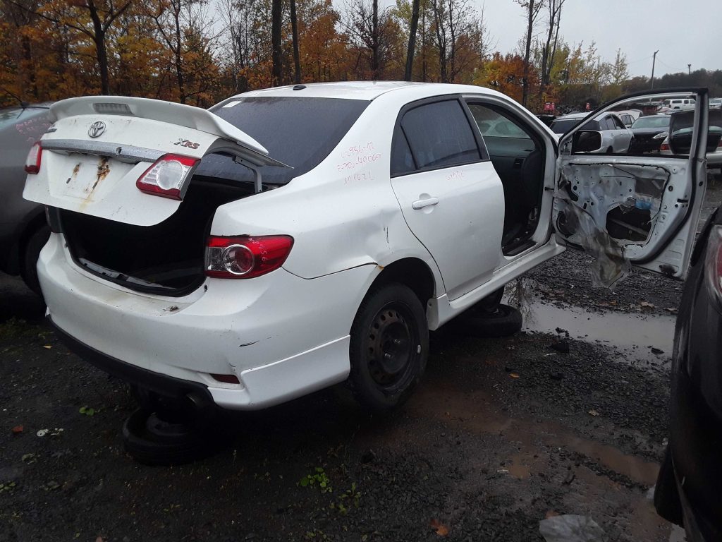 TOYOTA COROLLA 2012