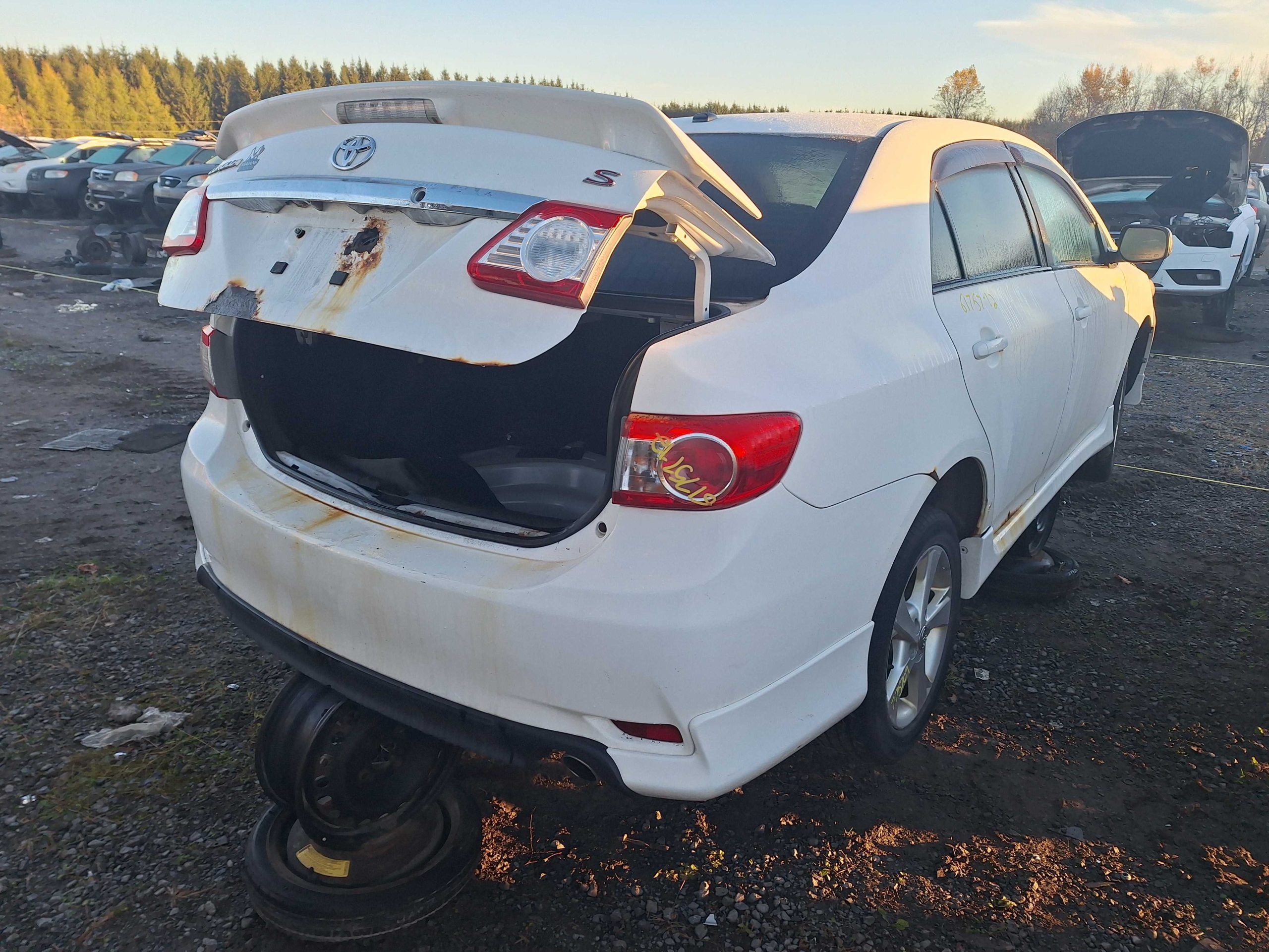 TOYOTA COROLLA 2012