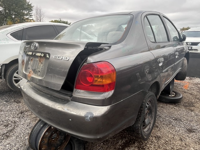 TOYOTA ECHO 2003