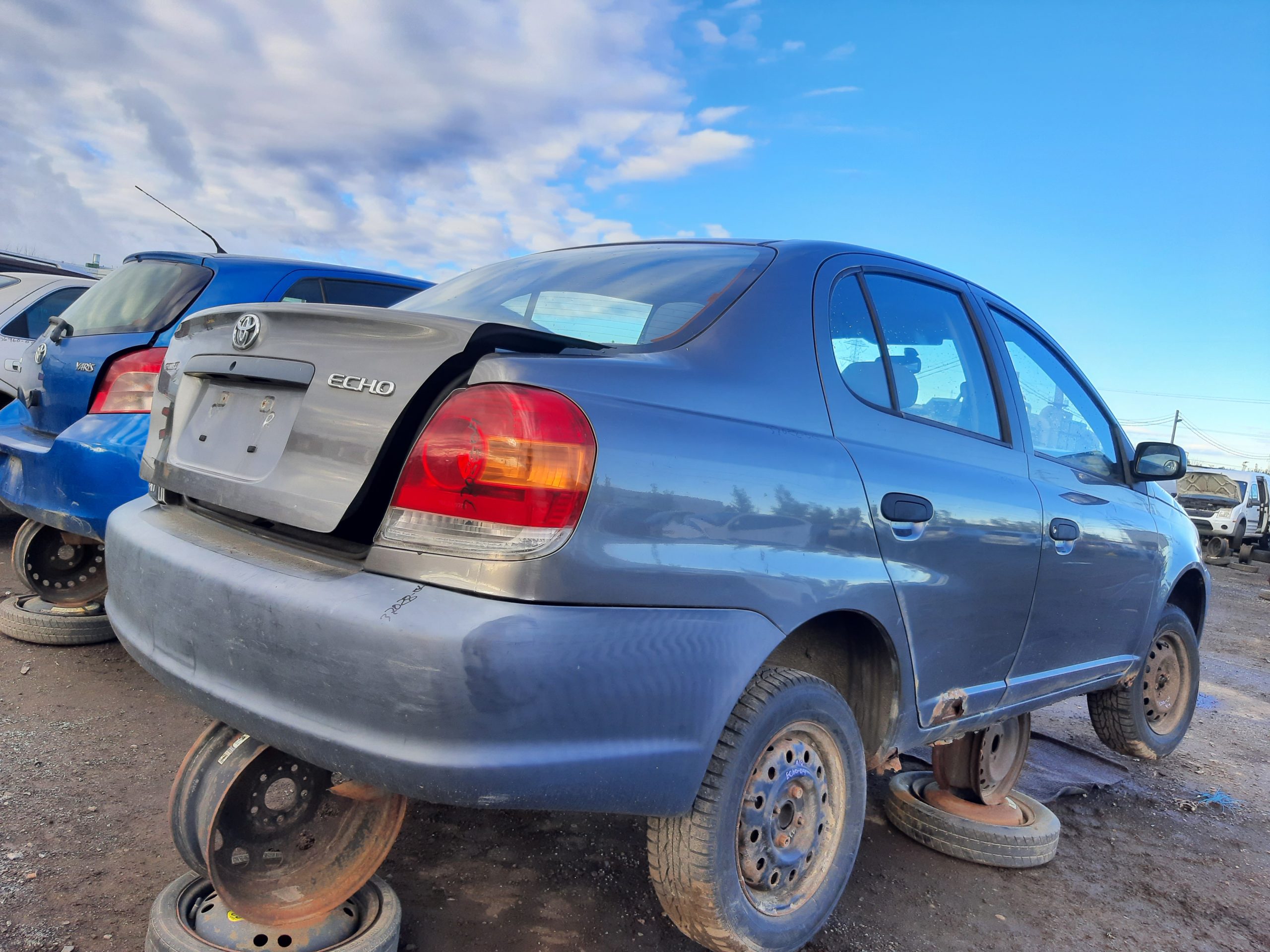 TOYOTA ECHO 2004