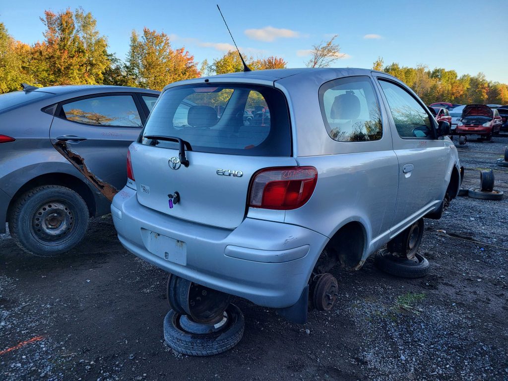TOYOTA ECHO 2005