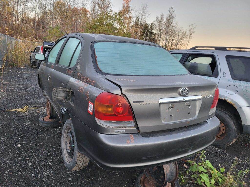 TOYOTA ECHO 2005