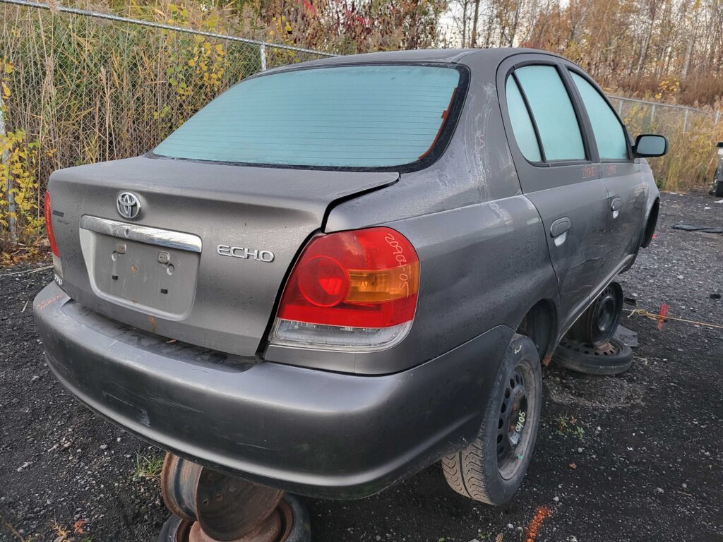 TOYOTA ECHO 2005