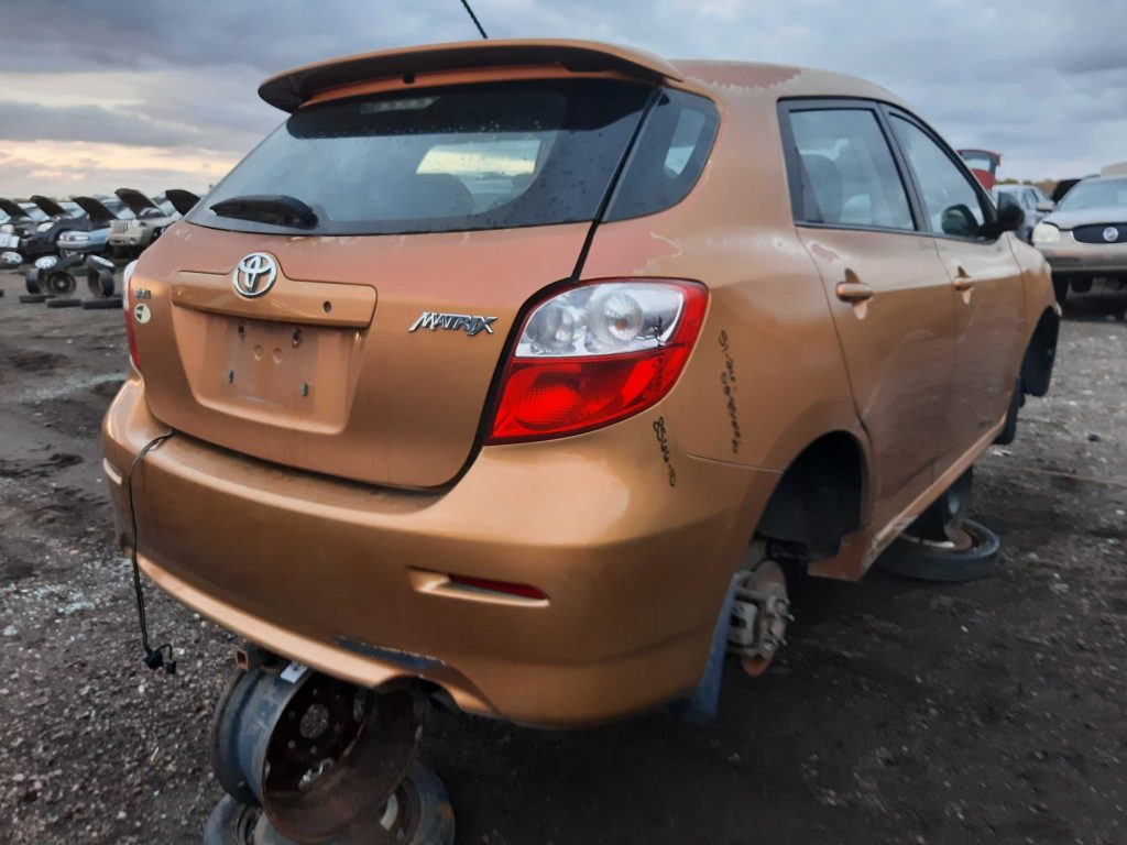 TOYOTA MATRIX 2010