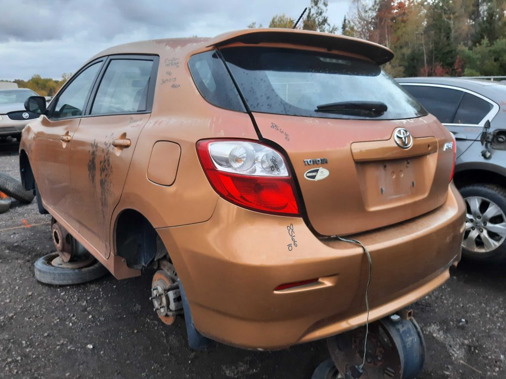 TOYOTA MATRIX 2010