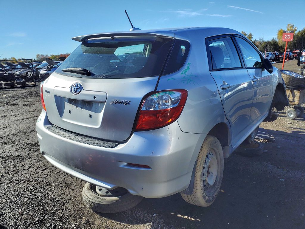 TOYOTA MATRIX 2010