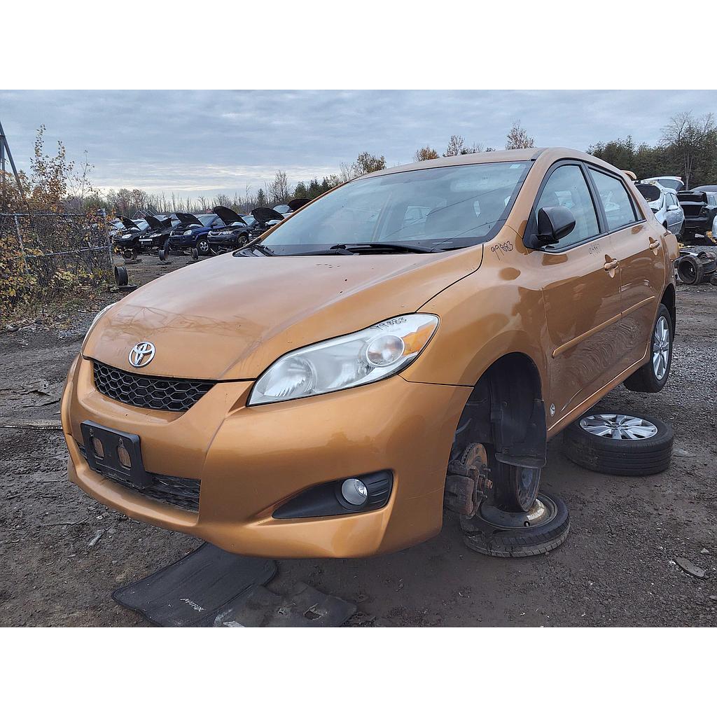 TOYOTA MATRIX 2010