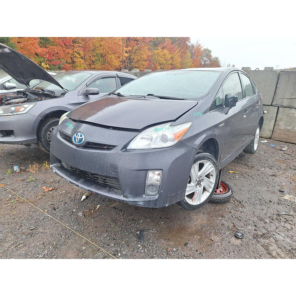 TOYOTA PRIUS 2011