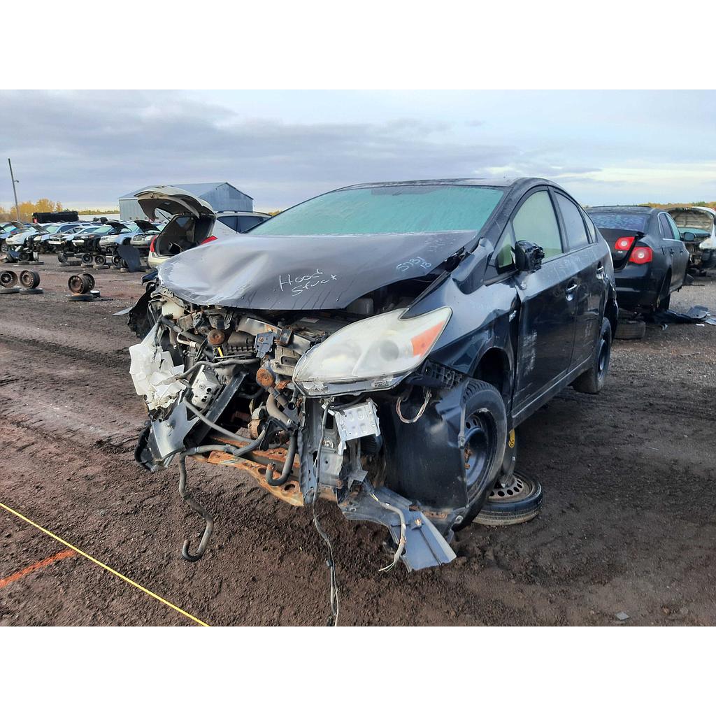 TOYOTA PRIUS 2013