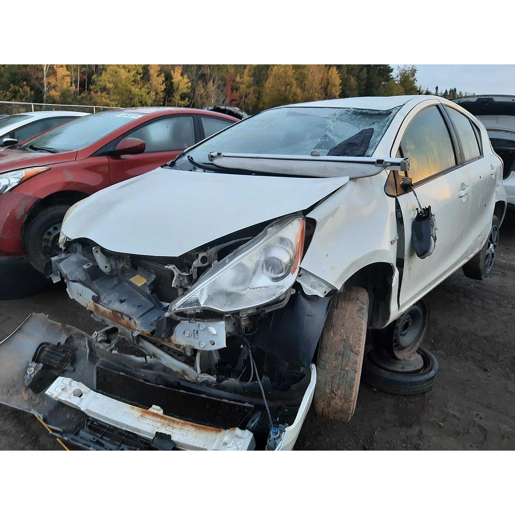 TOYOTA PRIUS 2014