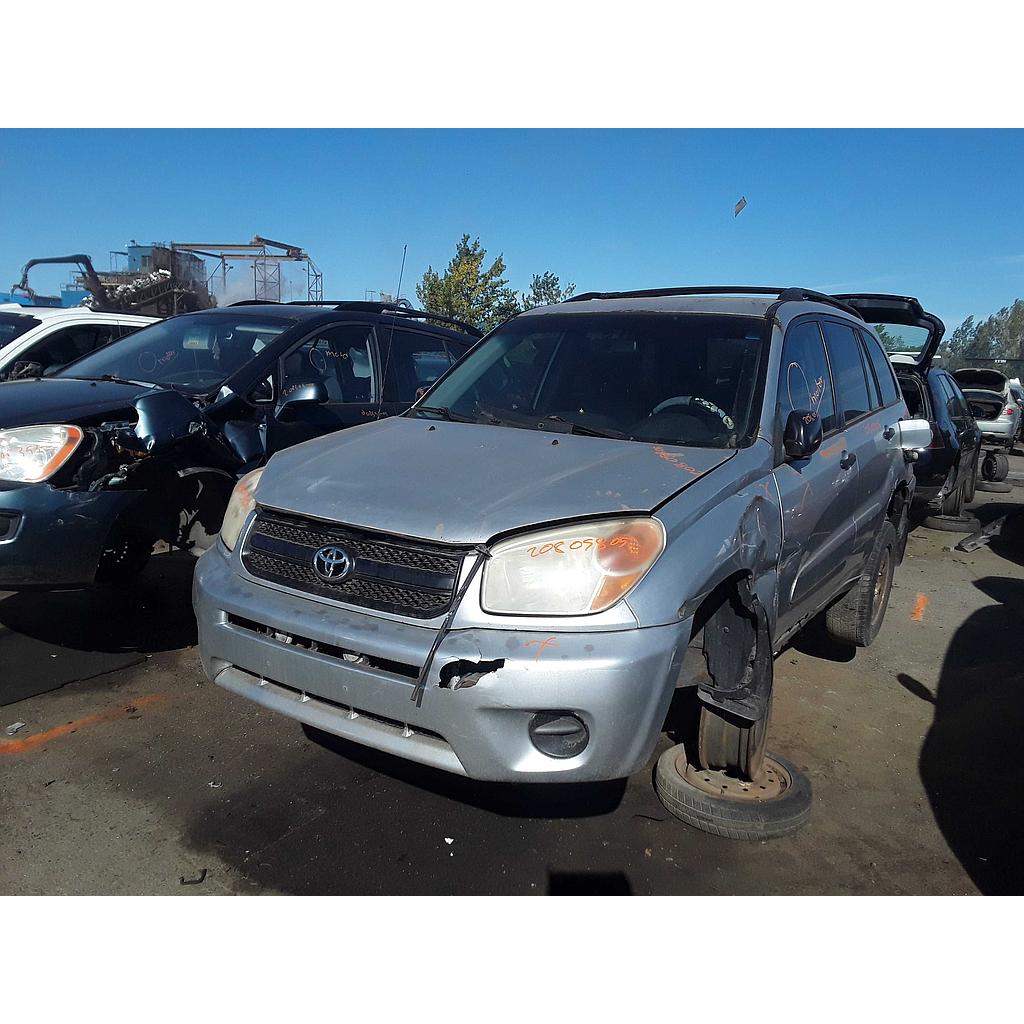 TOYOTA RAV4 2005