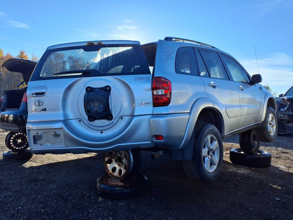 TOYOTA RAV4 2005
