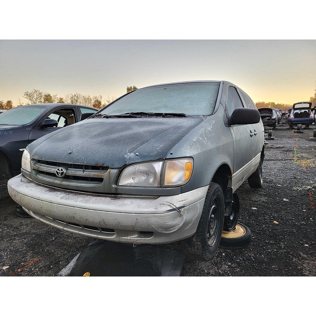 TOYOTA SIENNA 2000