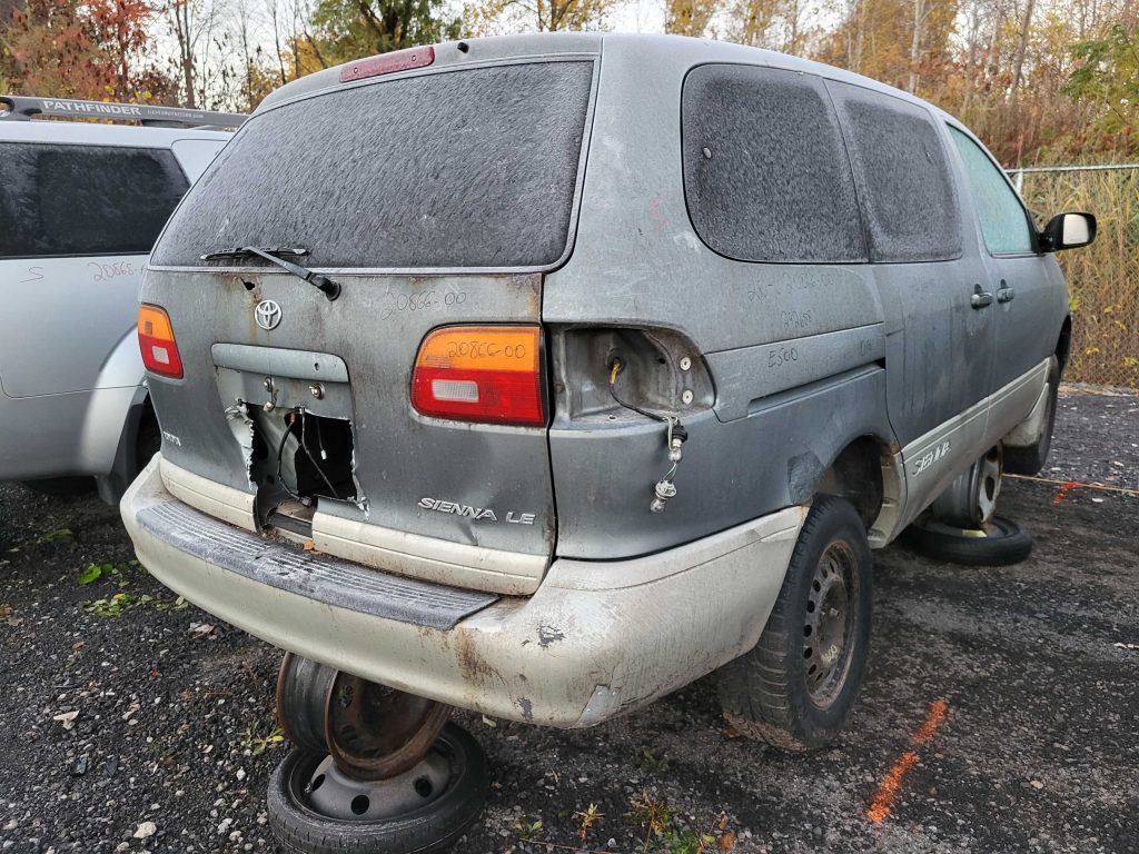 TOYOTA SIENNA 2000