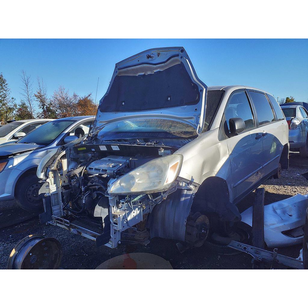 TOYOTA SIENNA 2004