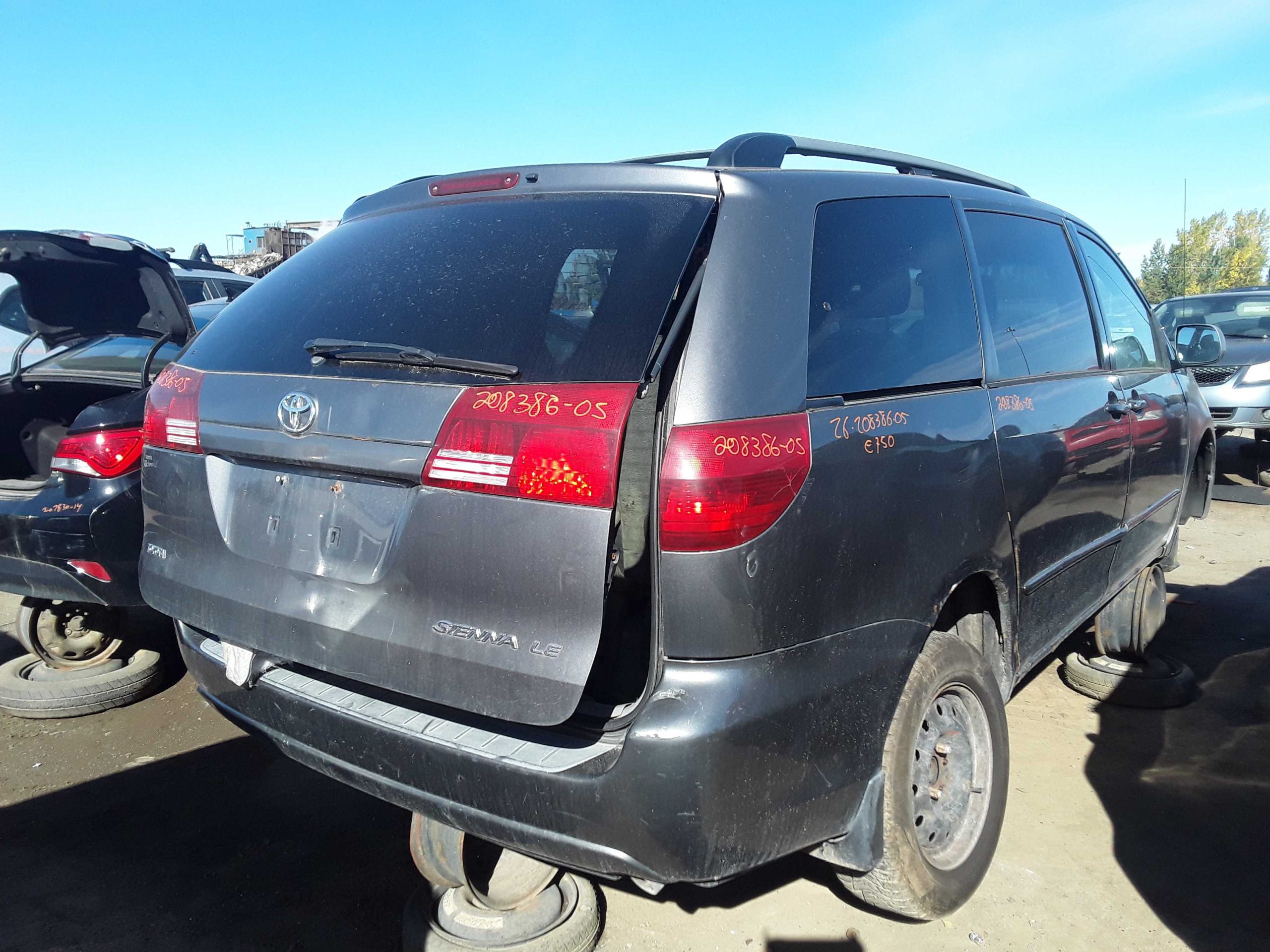 TOYOTA SIENNA 2005