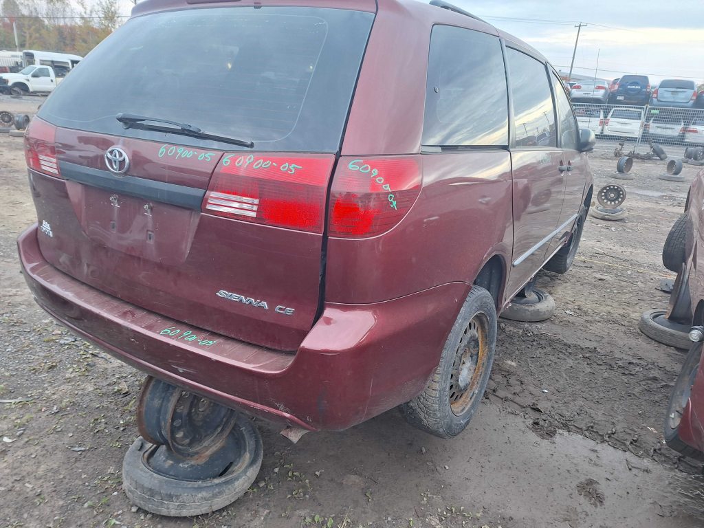 TOYOTA SIENNA 2005