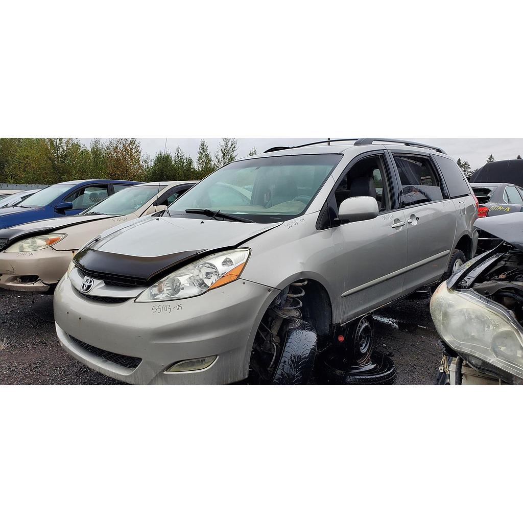 TOYOTA SIENNA 2009