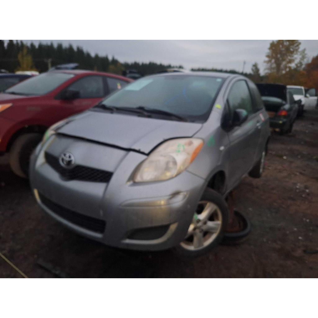 TOYOTA YARIS 2009