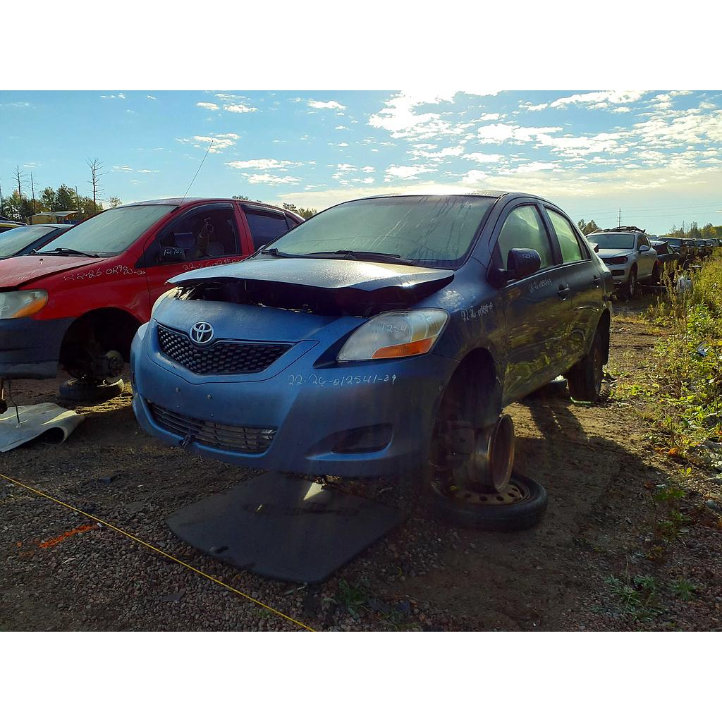 TOYOTA YARIS 2009