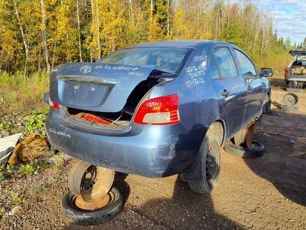 TOYOTA YARIS 2009