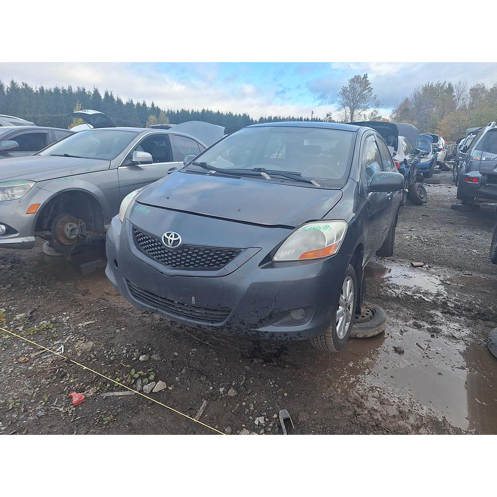 TOYOTA YARIS 2009