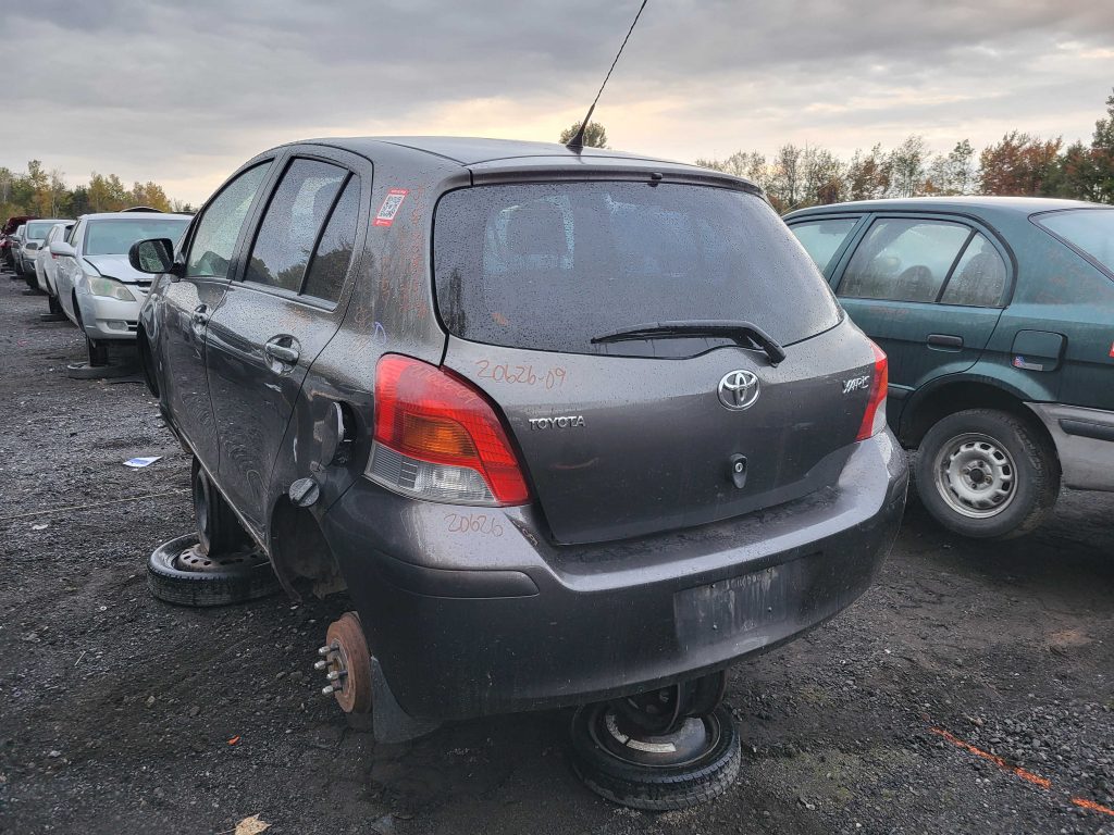 TOYOTA YARIS 2009