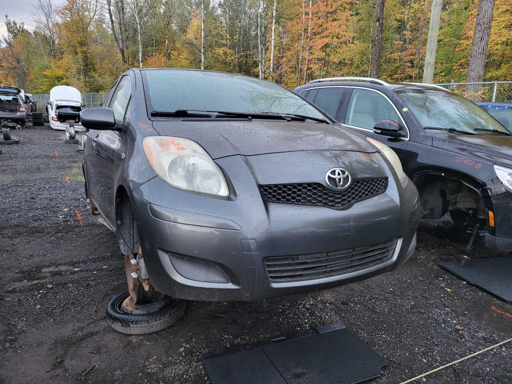 TOYOTA YARIS 2009