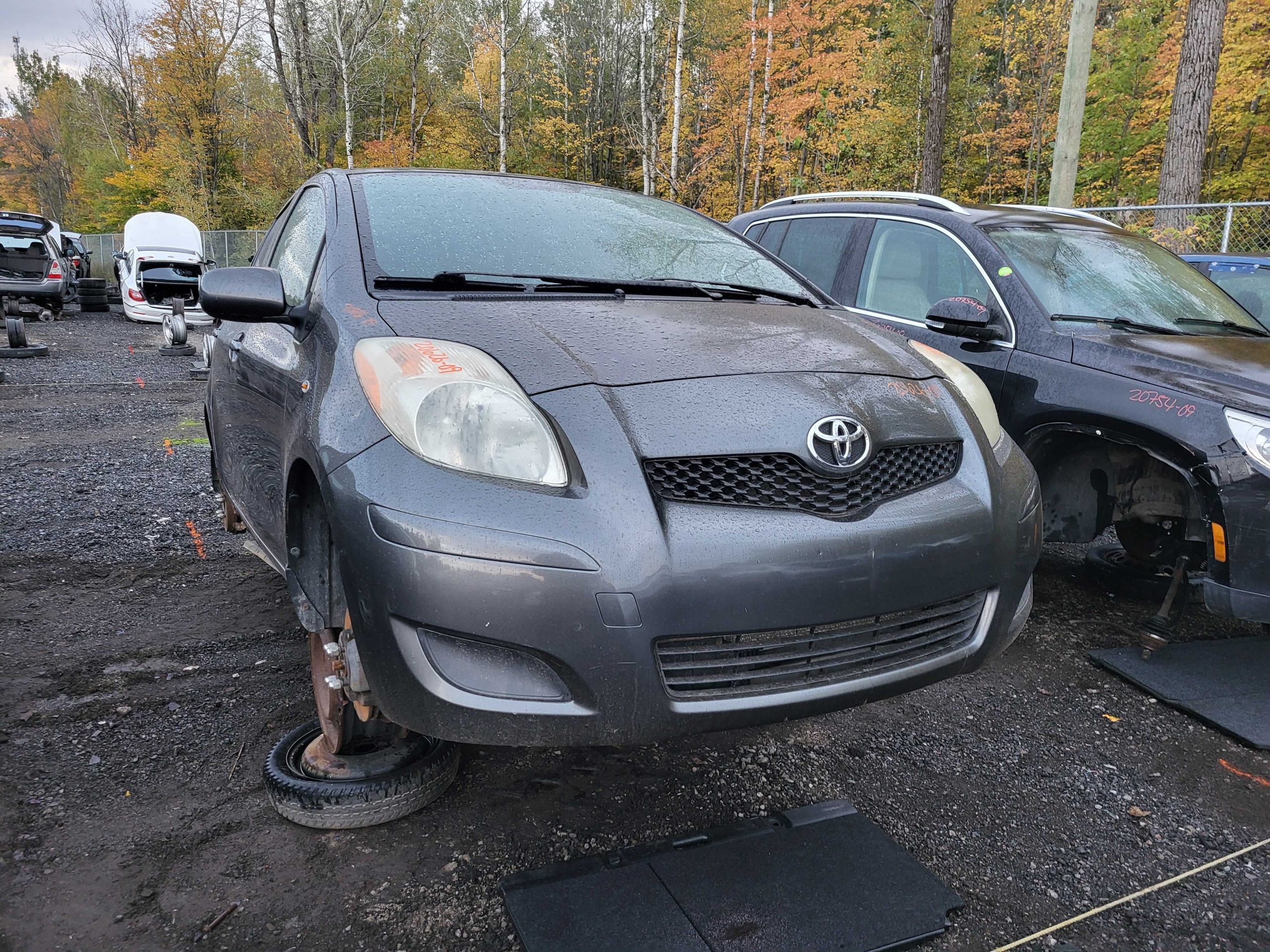TOYOTA YARIS 2009