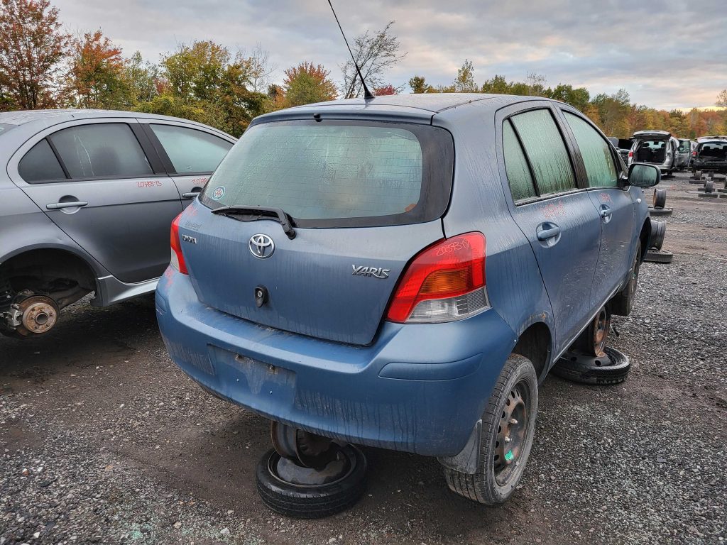TOYOTA YARIS 2009