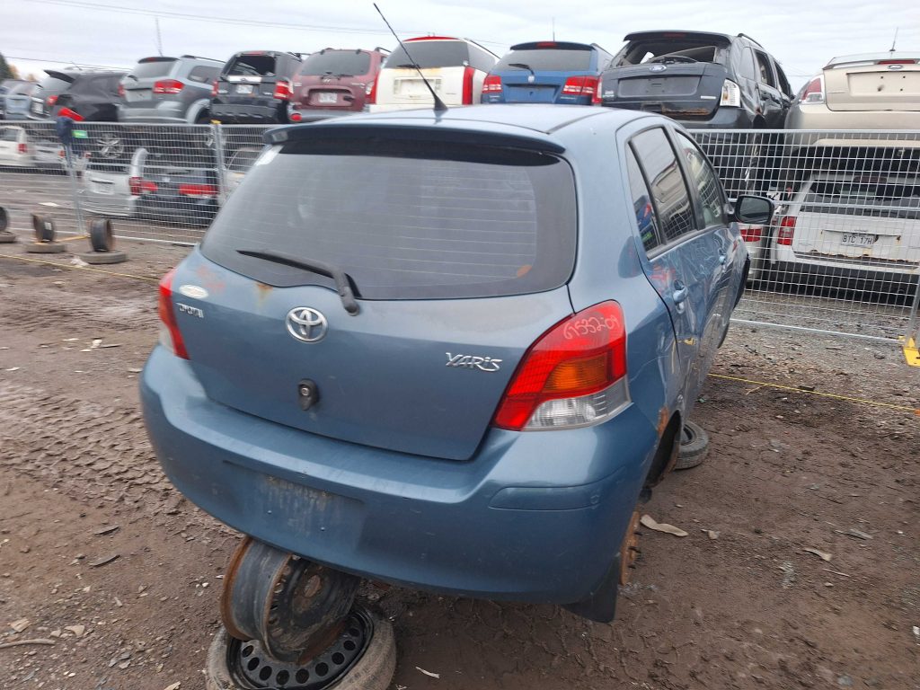 TOYOTA YARIS 2009
