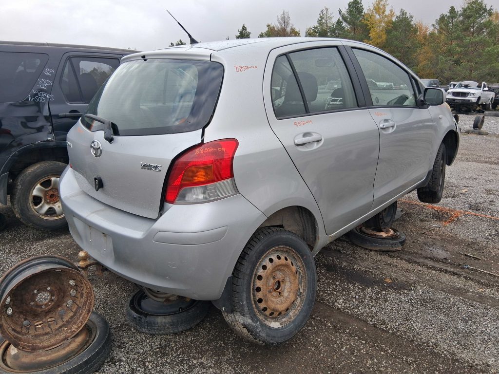 TOYOTA YARIS 2009