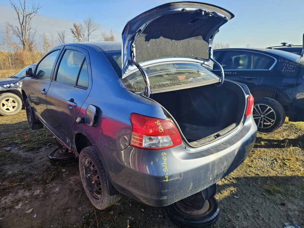 TOYOTA YARIS 2009