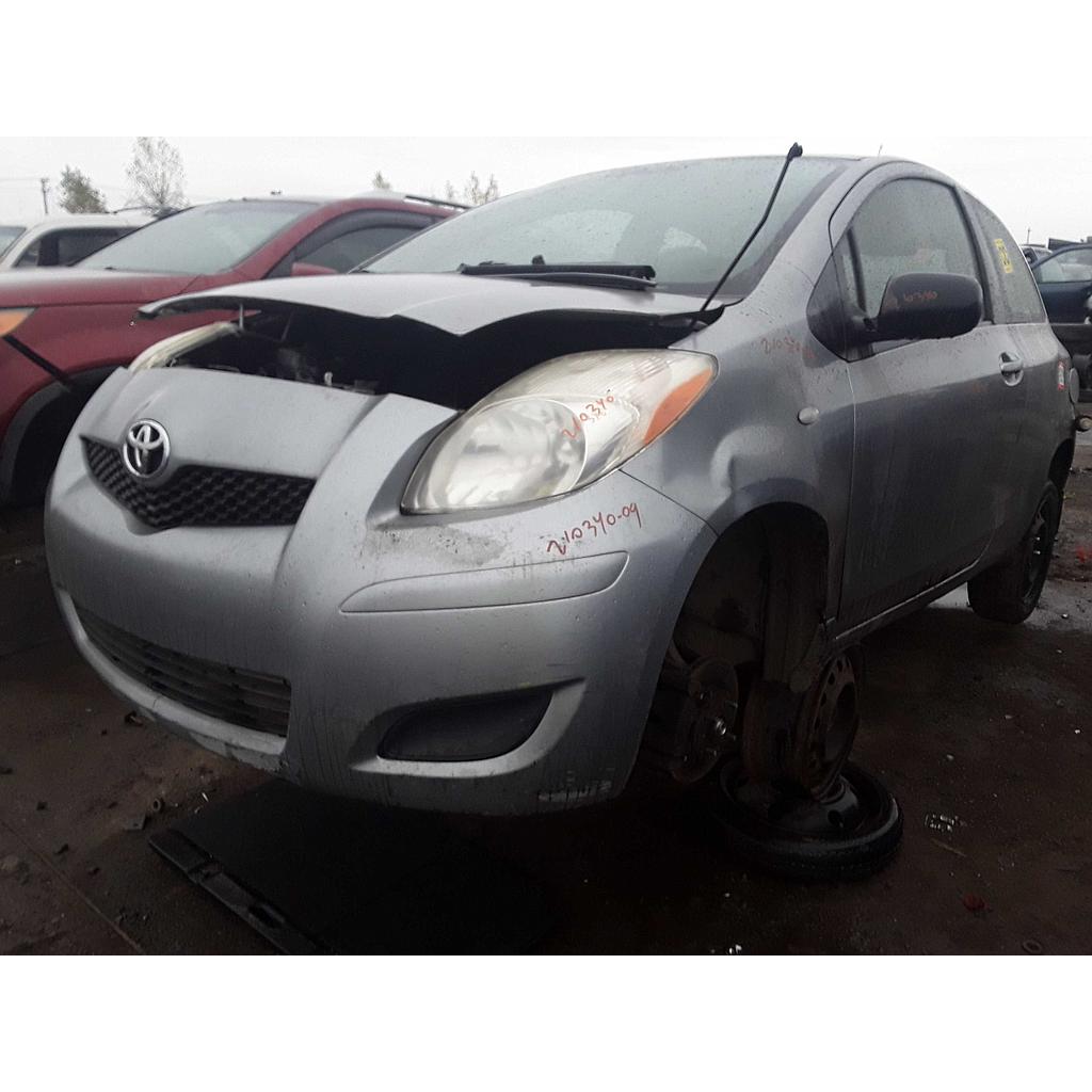 TOYOTA YARIS 2009