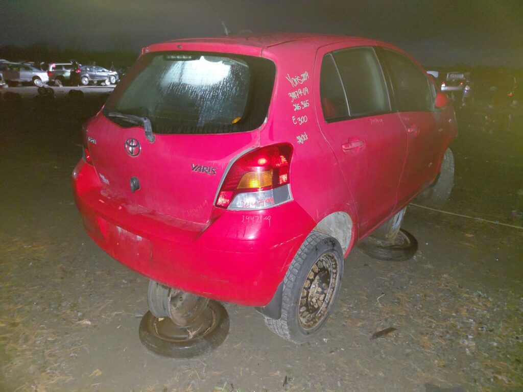 TOYOTA YARIS 2009