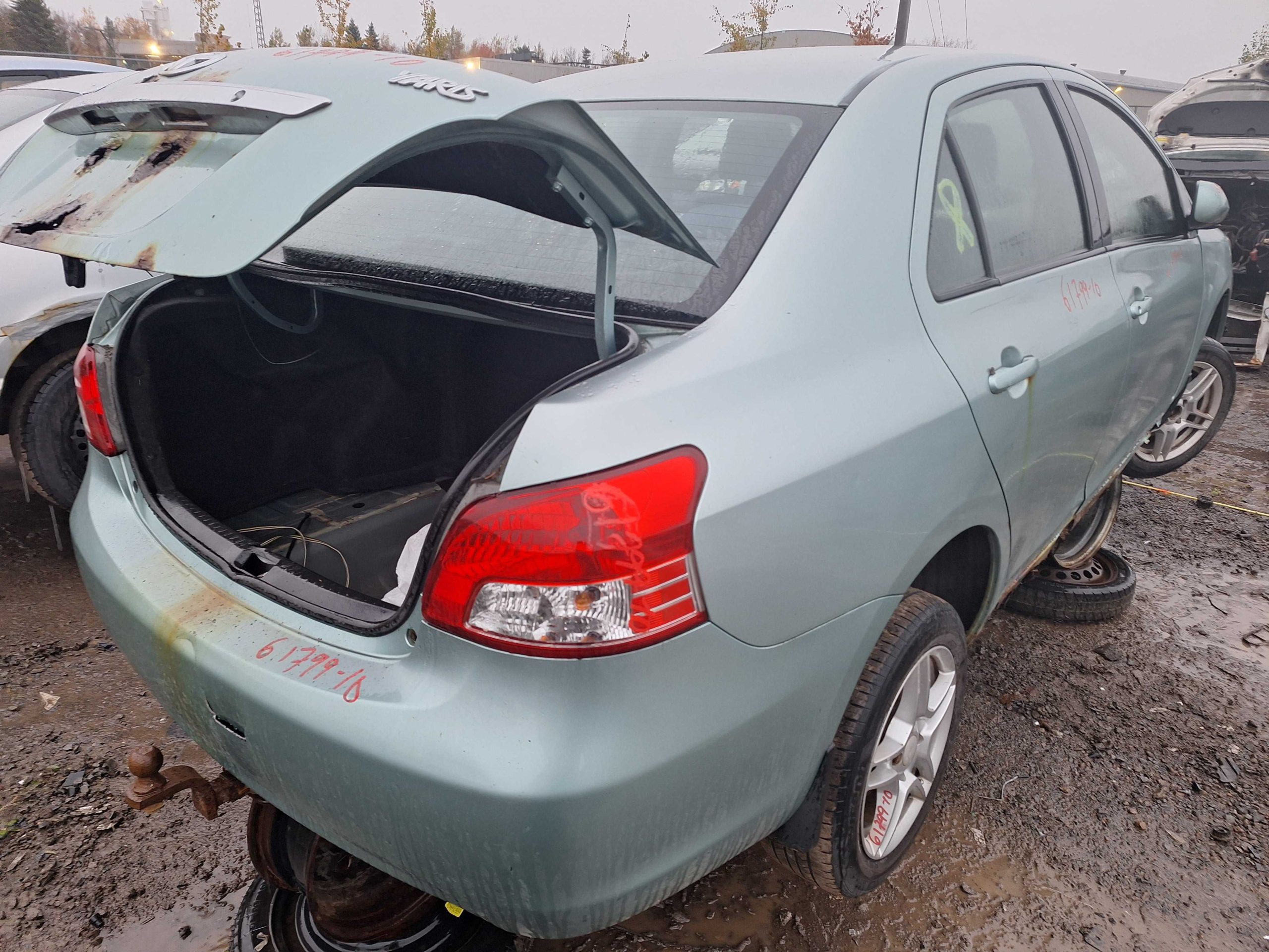 TOYOTA YARIS 2010