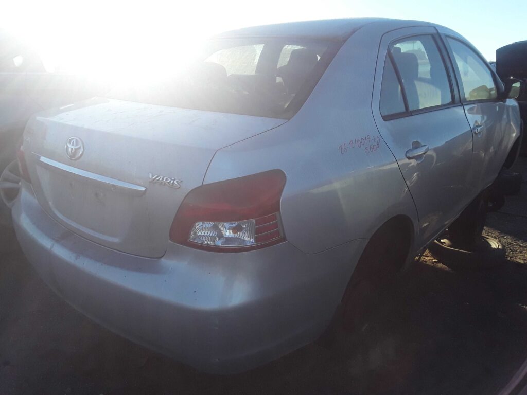TOYOTA YARIS 2010