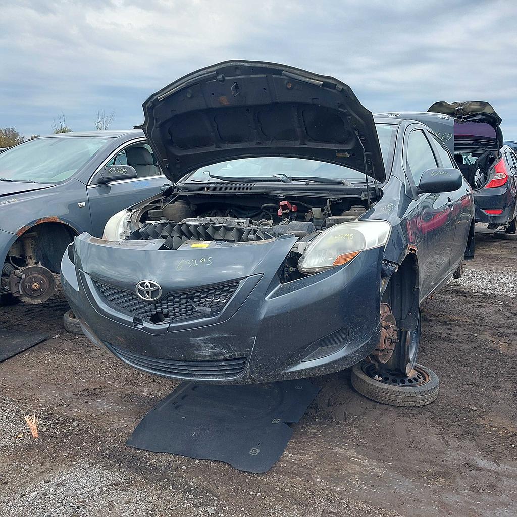 TOYOTA YARIS 2011