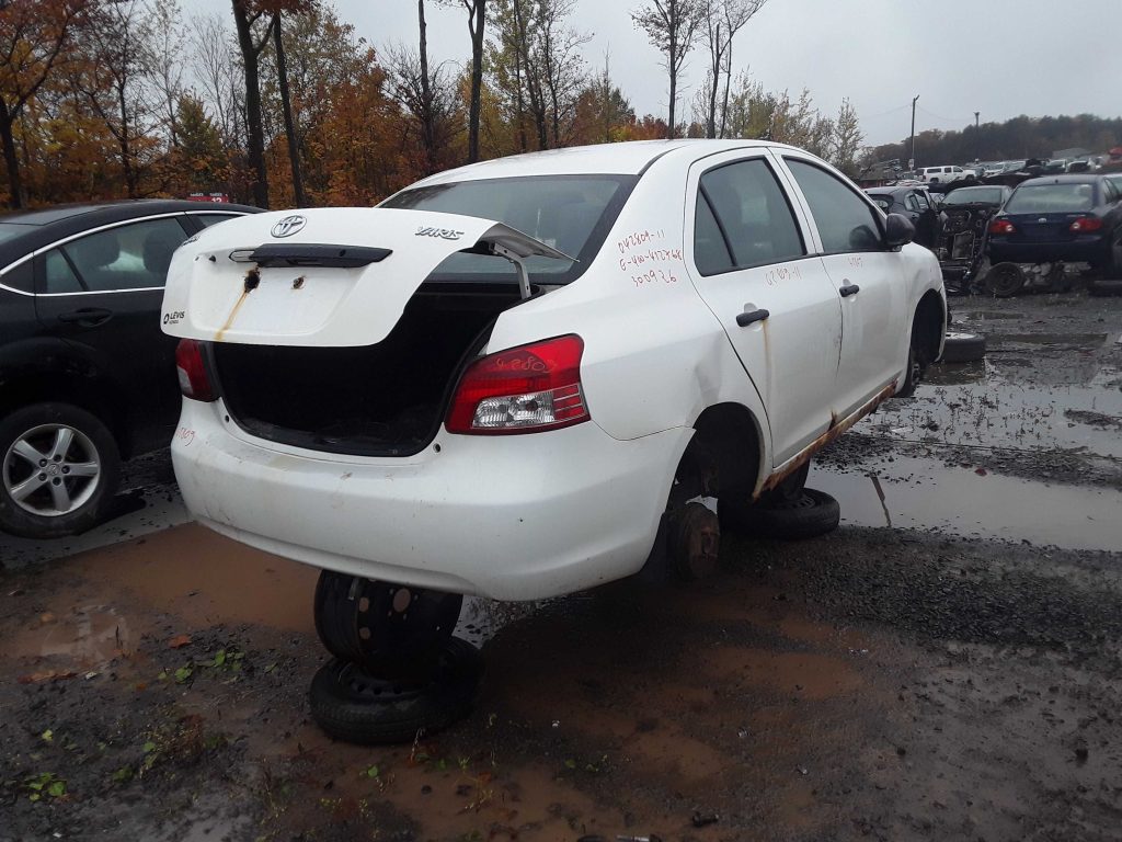 TOYOTA YARIS 2011