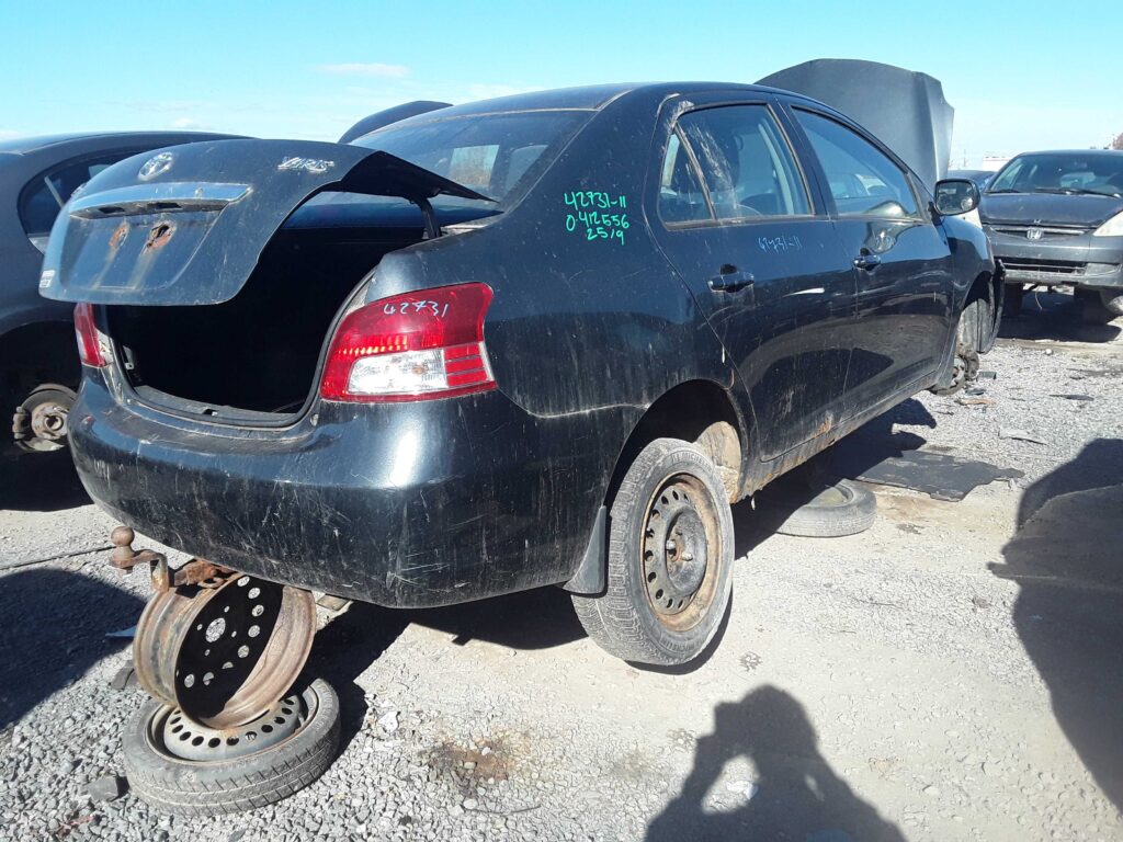 TOYOTA YARIS 2011