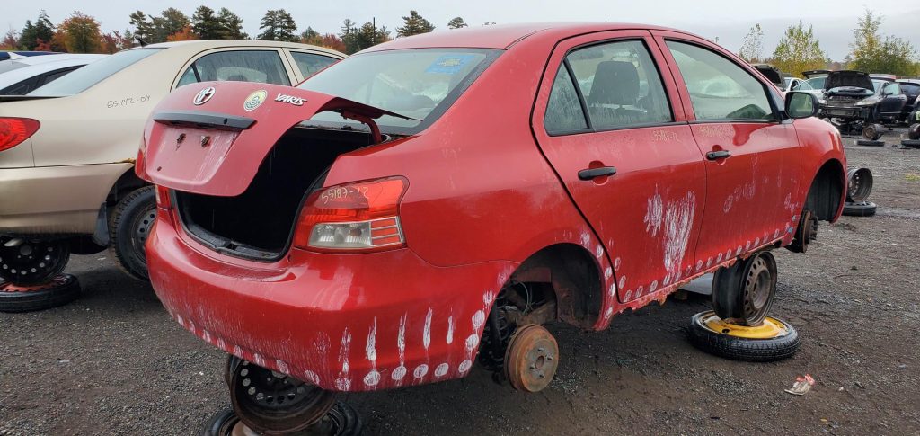 TOYOTA YARIS 2012